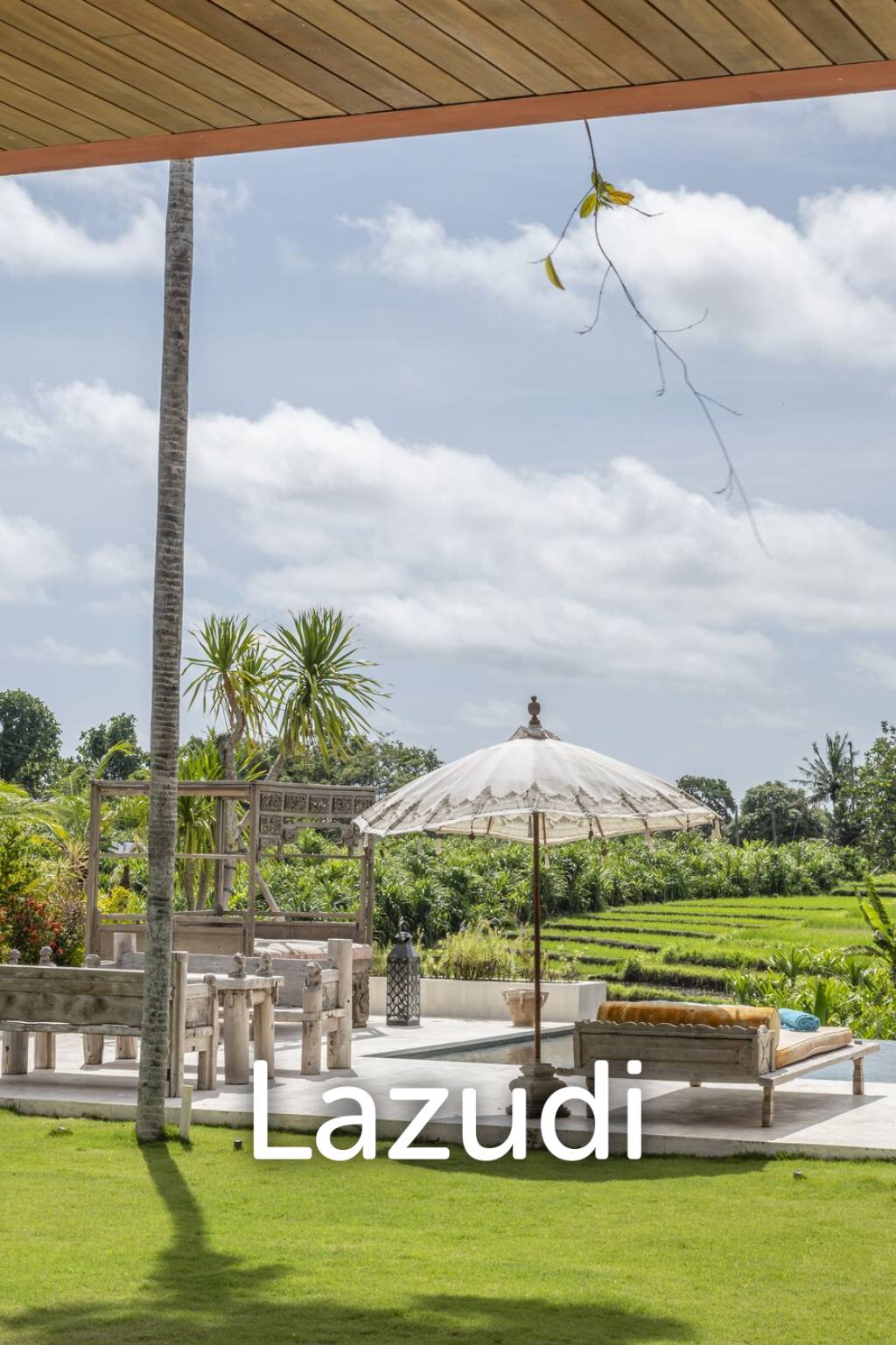 Luxurious 8 Bedroom Villa in Tumbak Bayuh, A Serene Family Retreat
