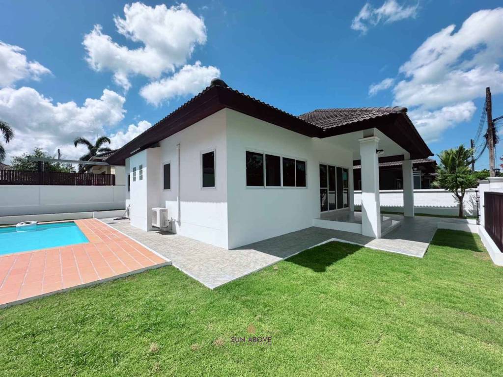 3-Bedroom Villa For Sale In Paklok