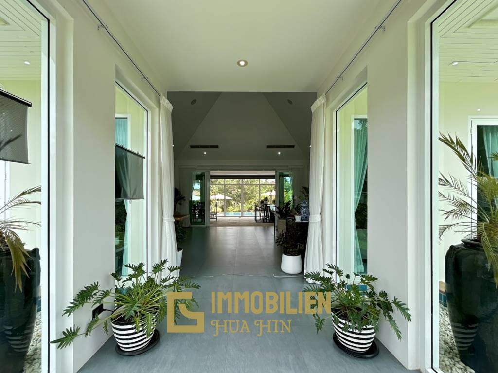 1,200 Kvm 3 Seng 2 Bad Villa for Salg