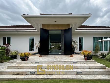 1,200 Kvm 3 Seng 2 Bad Villa for Salg