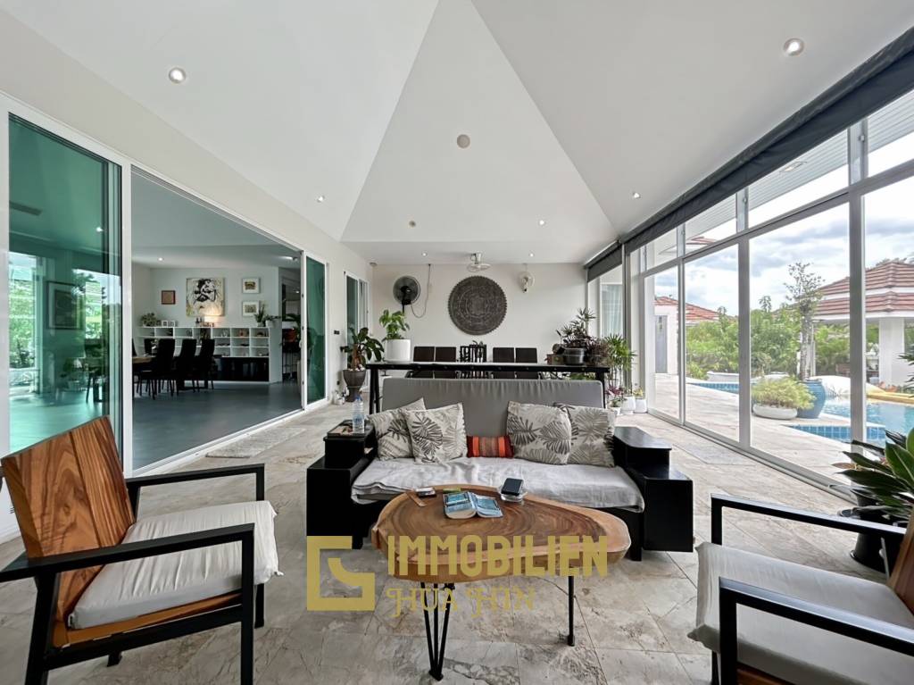 1,200 Kvm 3 Seng 2 Bad Villa for Salg