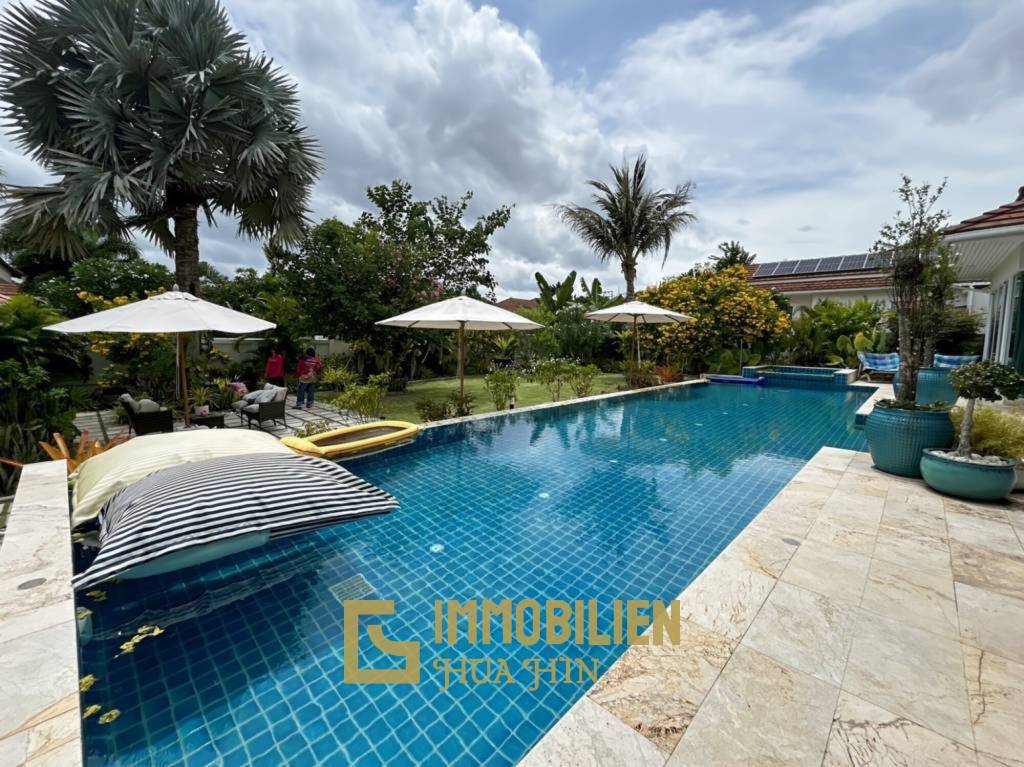 Red Mountain: Beautiful 3 Bedroom Pool Villa