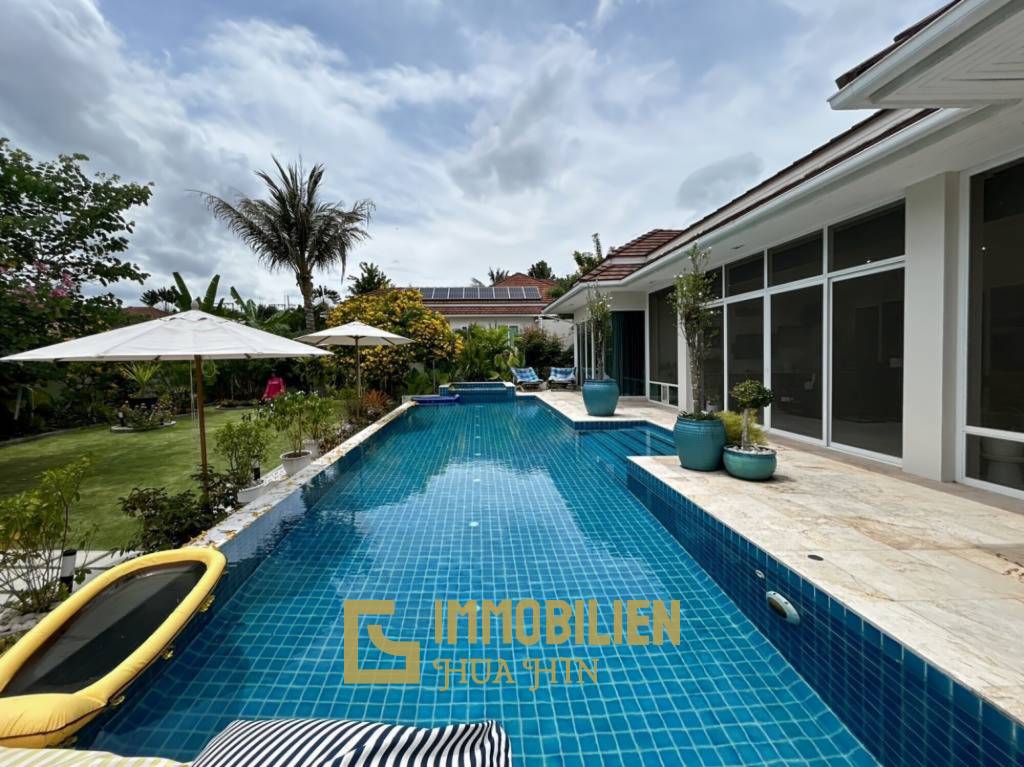 Red Mountain: Beautiful 3 Bedroom Pool Villa