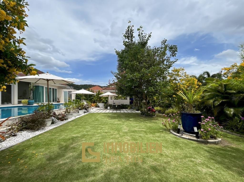 Red Mountain: Beautiful 3 Bedroom Pool Villa