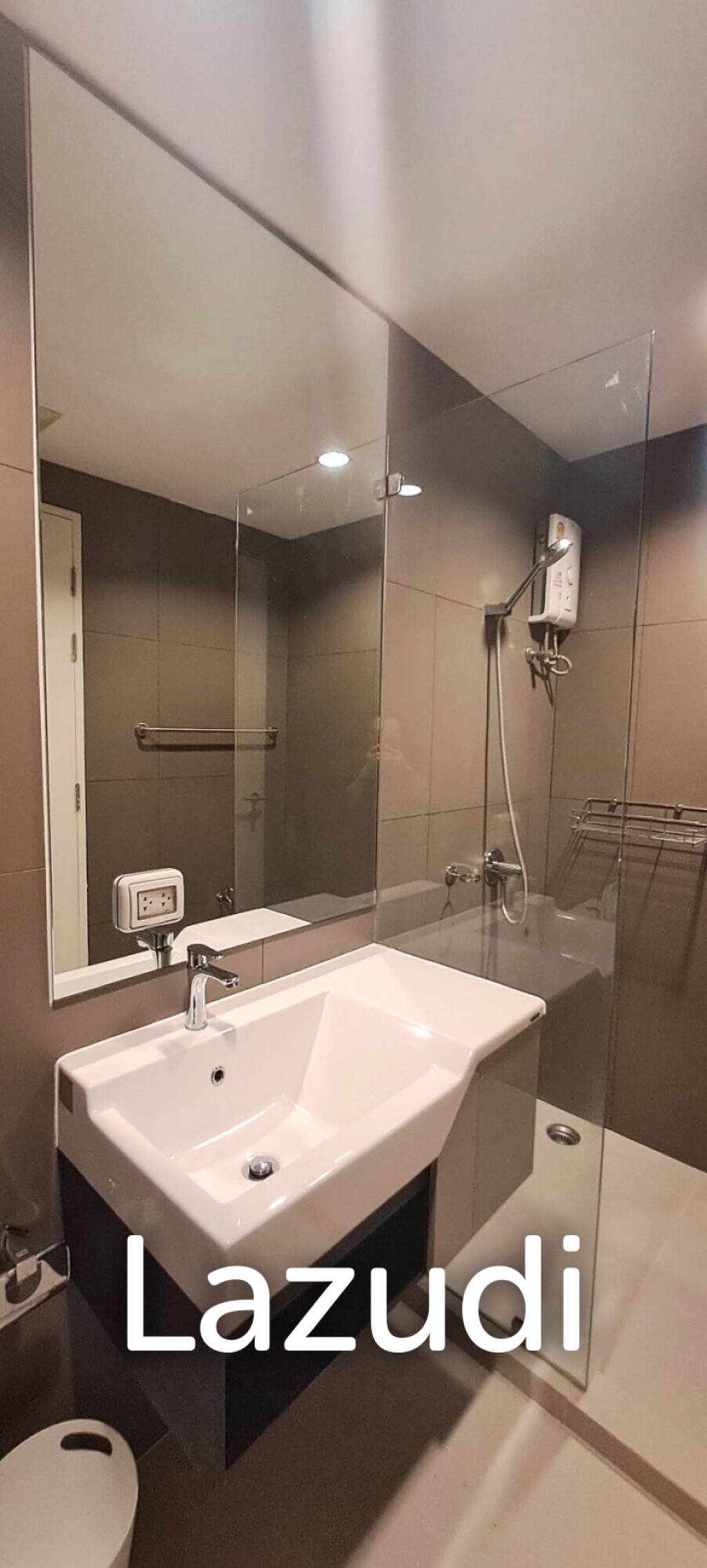 2 Bed 2 Bath 67 SQ.M Movenpick Residences Ekkamai