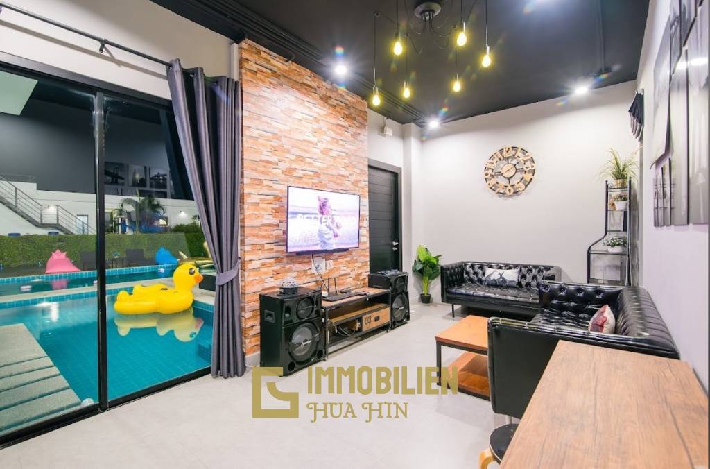 Taradol: 3 Bedroom 4 Bathroom Pool Villa In soi 6