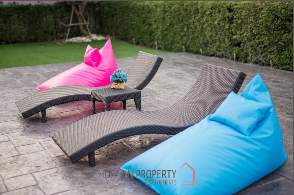 Taradol: 3 Bedroom 4 Bathroom Pool Villa In soi 6