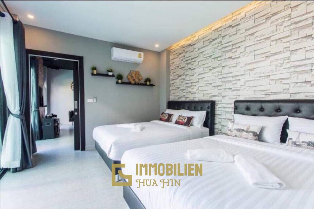 Taradol: 3 Bedroom 4 Bathroom Pool Villa In soi 6