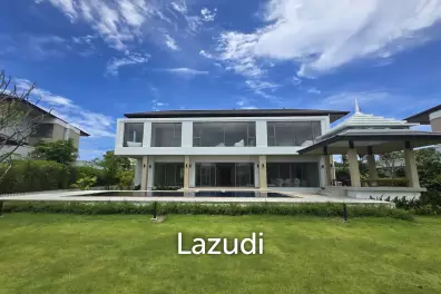 Stunning Ultra-Luxury Lake View Pool Villa in Laguna