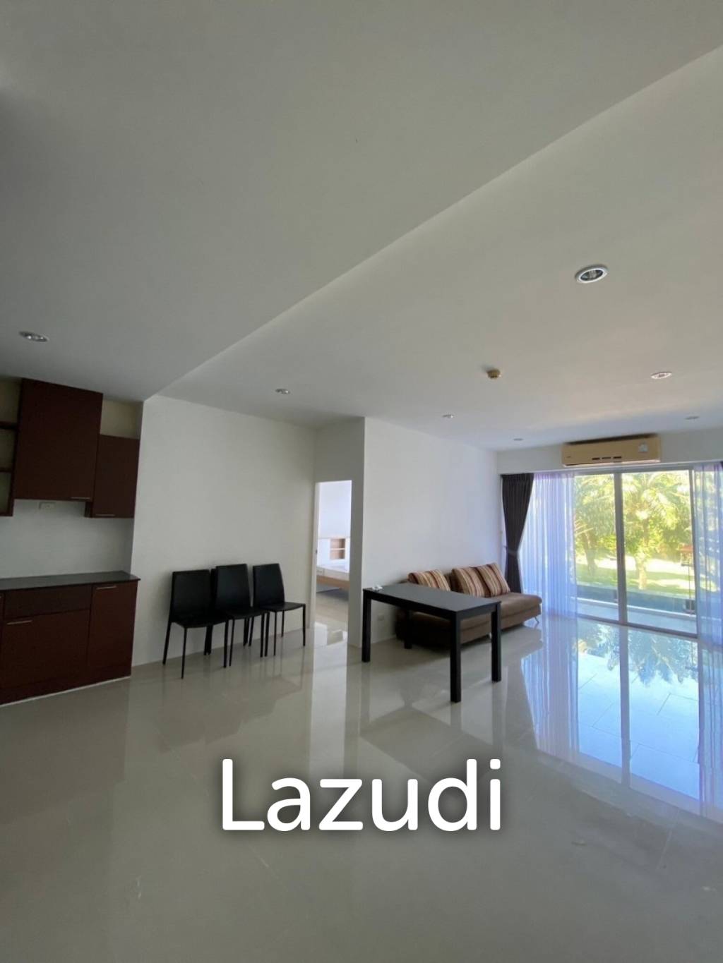 2-Bed Condo Pool View in Chic Karon Condominium