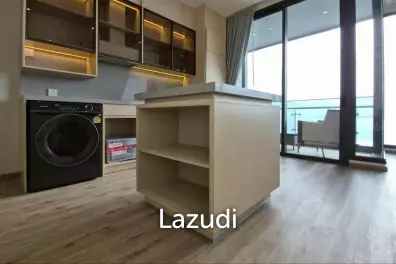 2 Beds 2 Baths 82.65 SQ.M. Arom Wongamat