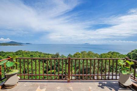 Oceanfront Villa with Stunning Views, Pool and  Private Beach in Nai Harn