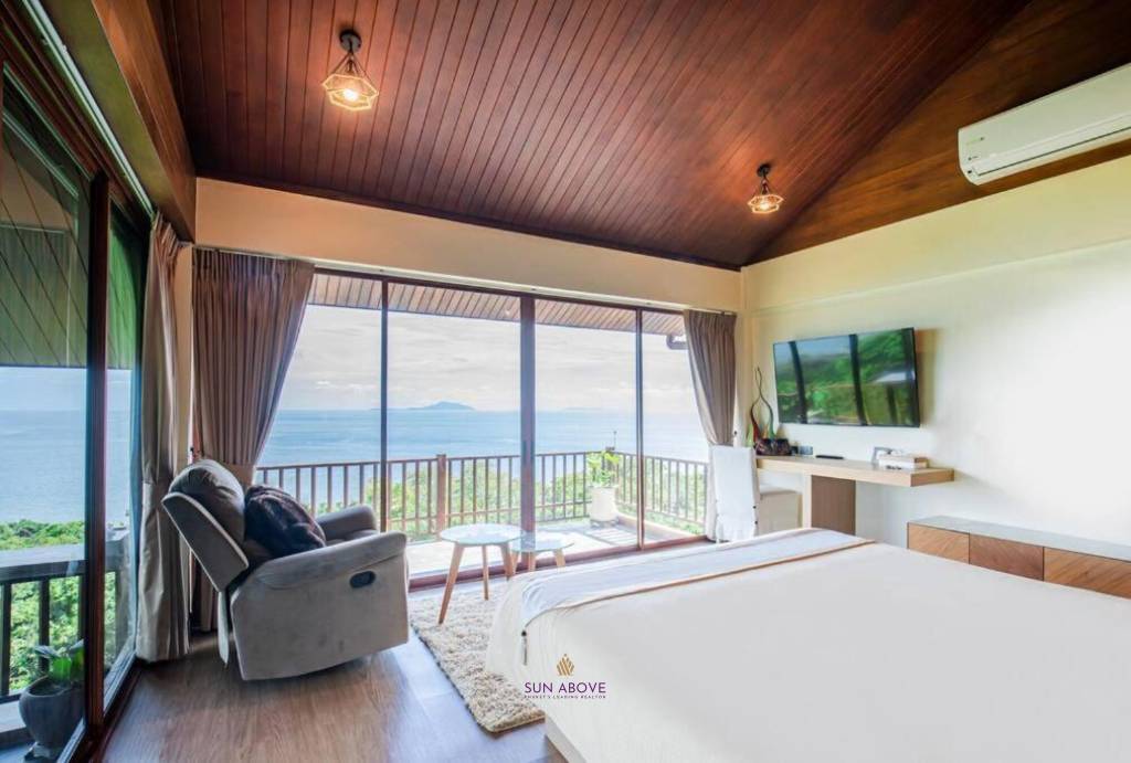 Oceanfront Villa with Stunning Views, Pool and  Private Beach in Nai Harn