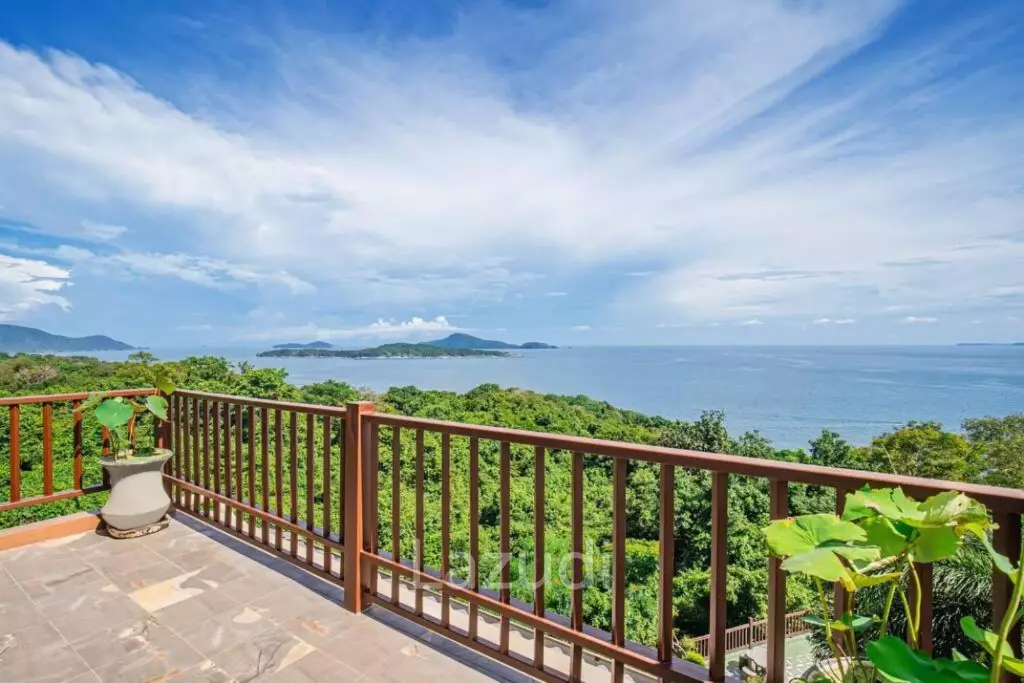 Oceanfront Villa with Stunning Views, Pool and  Private Beach in Nai Harn