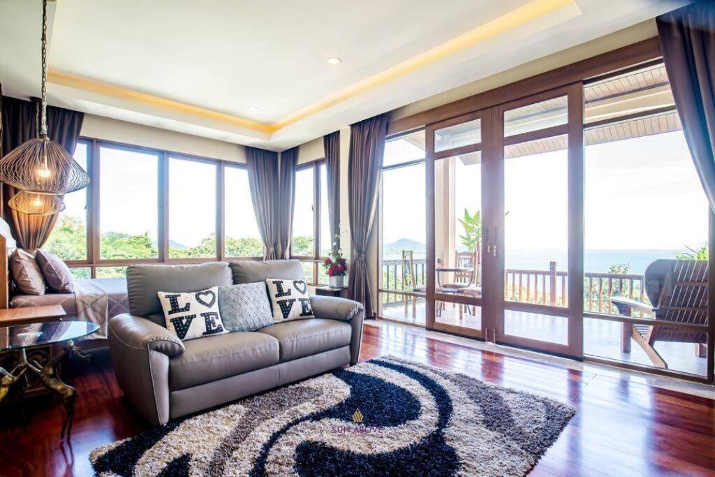 Oceanfront Villa with Stunning Views, Pool and  Private Beach in Nai Harn