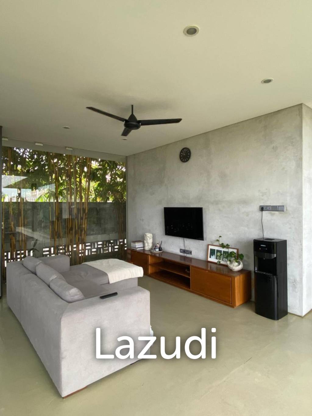 SPACIOUS VILLA IN GIANYAR WITH LEASEHOLD OWNERSHIP