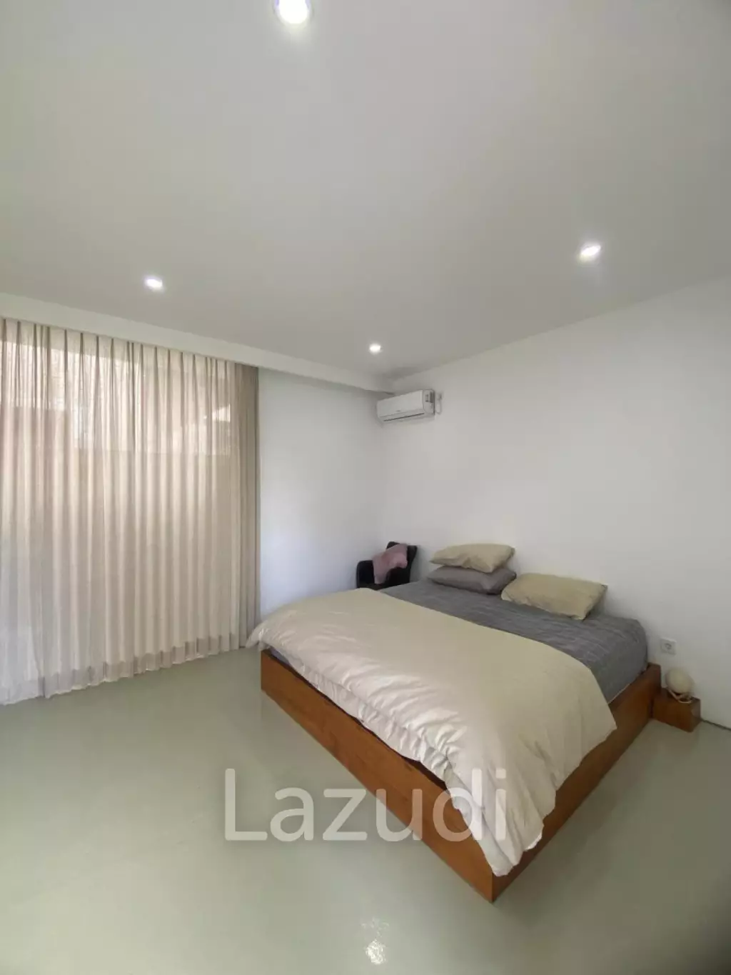 SPACIOUS VILLA IN GIANYAR WITH LEASEHOLD OWNERSHIP