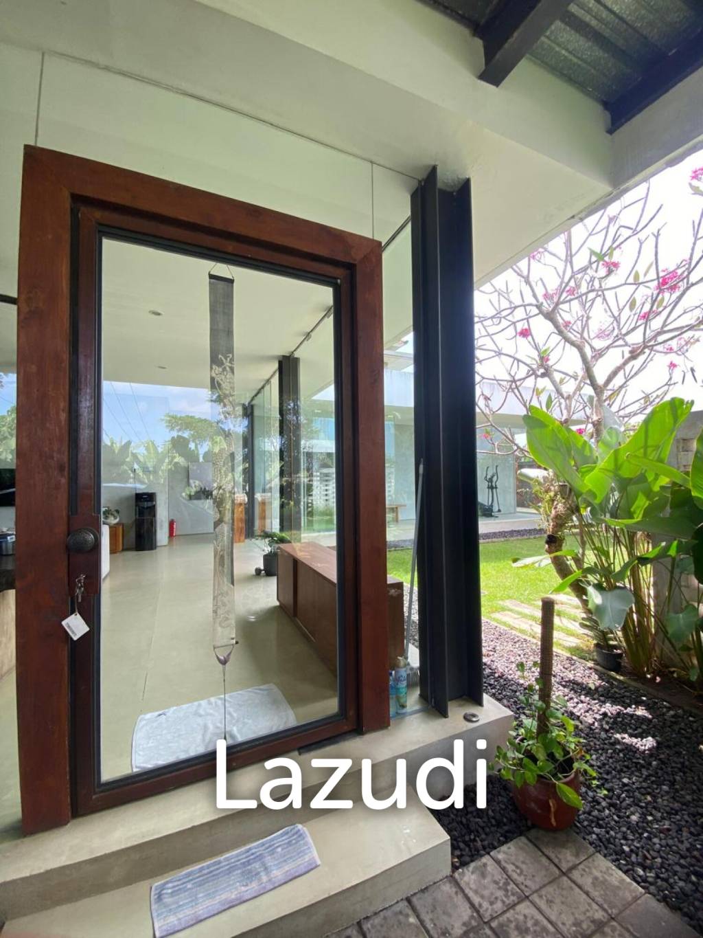SPACIOUS VILLA IN GIANYAR WITH LEASEHOLD OWNERSHIP