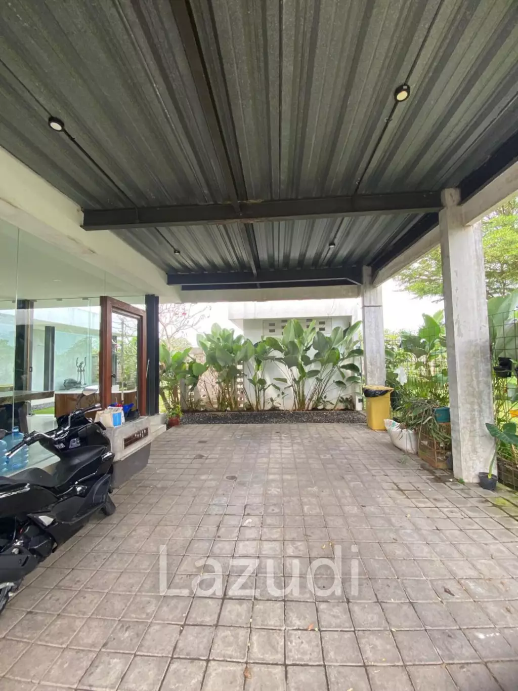 SPACIOUS VILLA IN GIANYAR WITH LEASEHOLD OWNERSHIP
