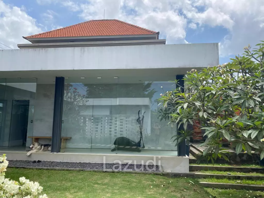 SPACIOUS VILLA IN GIANYAR WITH LEASEHOLD OWNERSHIP