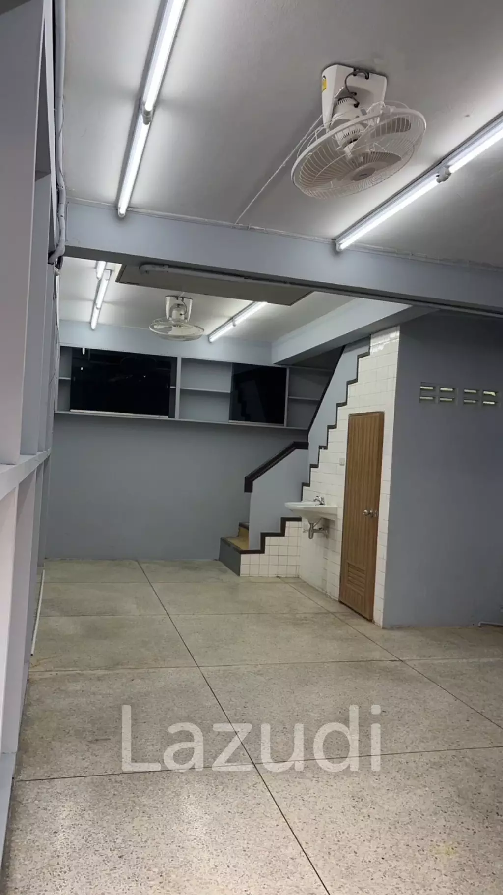 Shophouse for rent in Samphanthawong