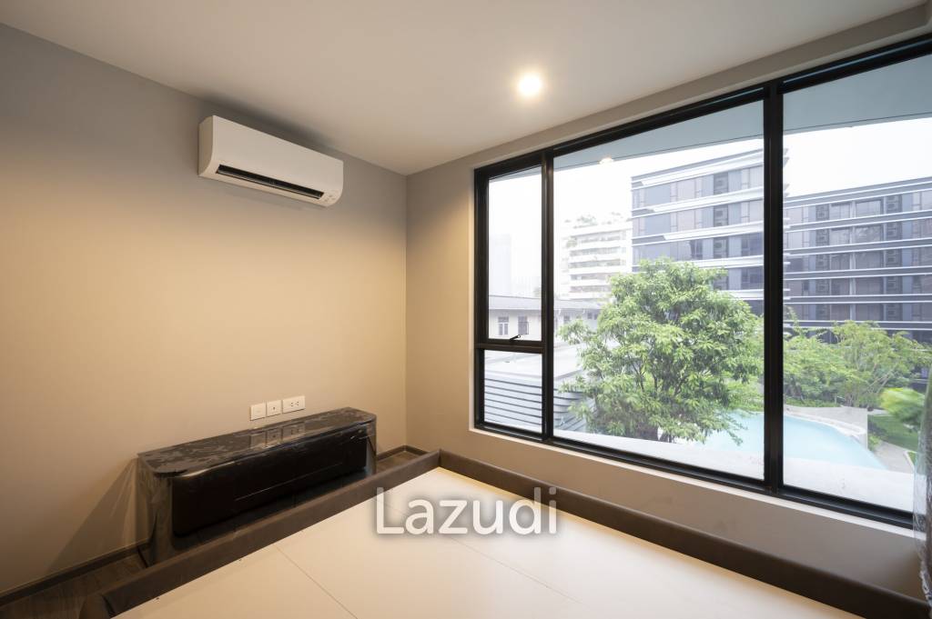 2 Bed 2 Bath 51.91 SQ.M. Ideo Mobi Sukhumvit 40