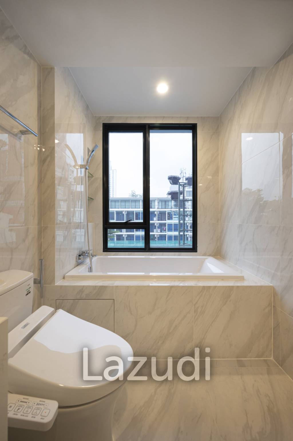 2 Bed 2 Bath 51.91 SQ.M. Ideo Mobi Sukhumvit 40