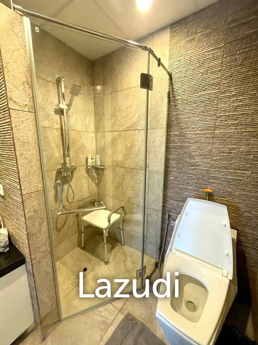 CHA AM LAGUNA CONDOMINIUM : Stunning 2 Bed Beachfront Condo at Cha am