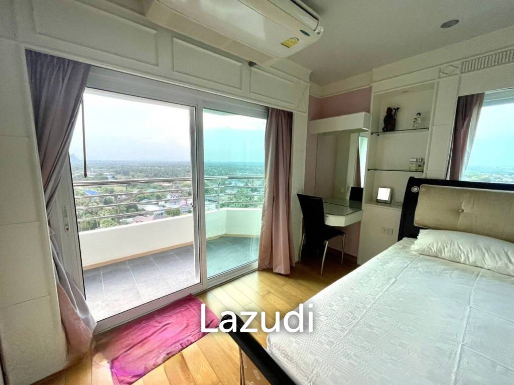 CHA AM LAGUNA CONDOMINIUM : Stunning 2 Bed Beachfront Condo at Cha am
