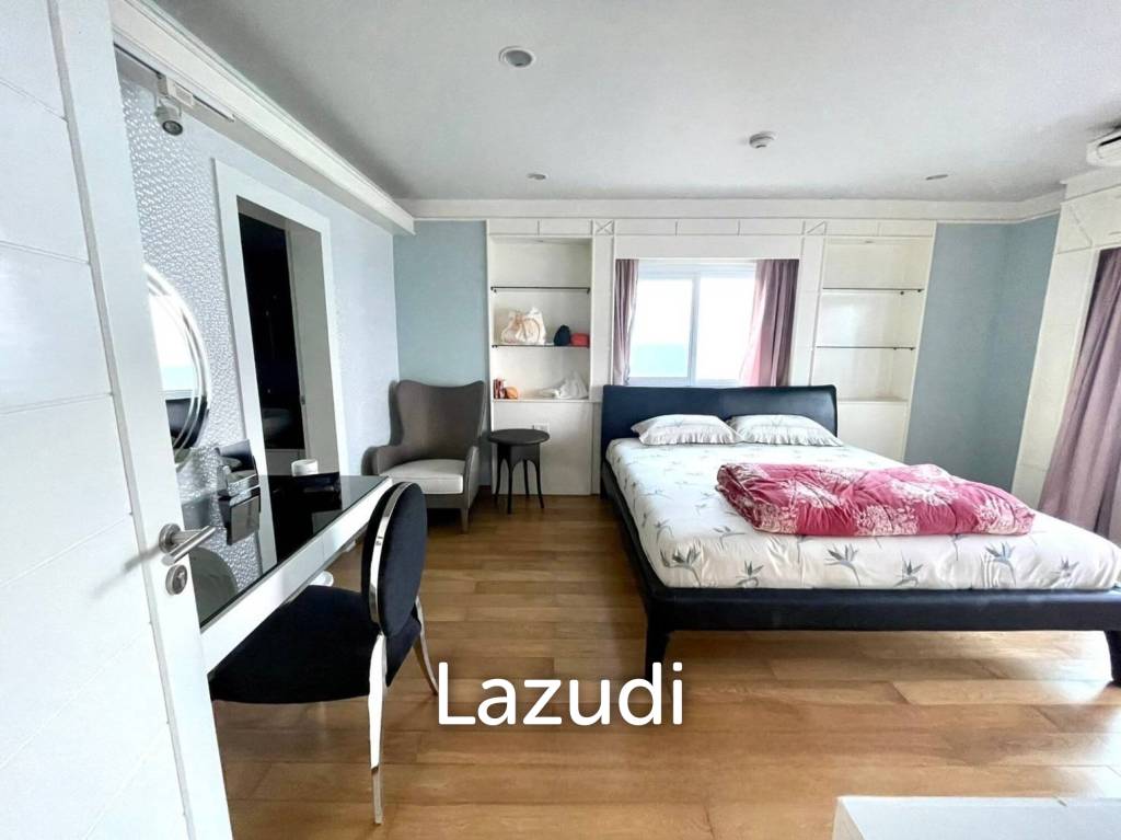 CHA AM LAGUNA CONDOMINIUM : Stunning 2 Bed Beachfront Condo at Cha am