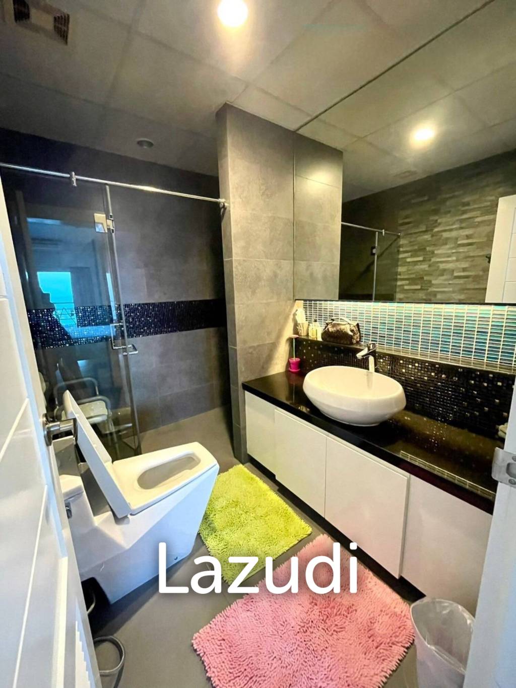 CHA AM LAGUNA CONDOMINIUM : Stunning 2 Bed Beachfront Condo at Cha am