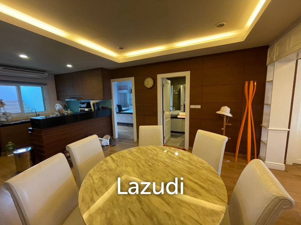 CHA AM LAGUNA CONDOMINIUM : Stunning 2 Bed Beachfront Condo at Cha am