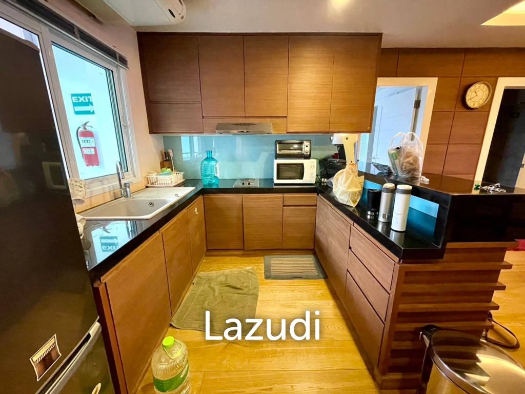 CHA AM LAGUNA CONDOMINIUM : Stunning 2 Bed Beachfront Condo at Cha am