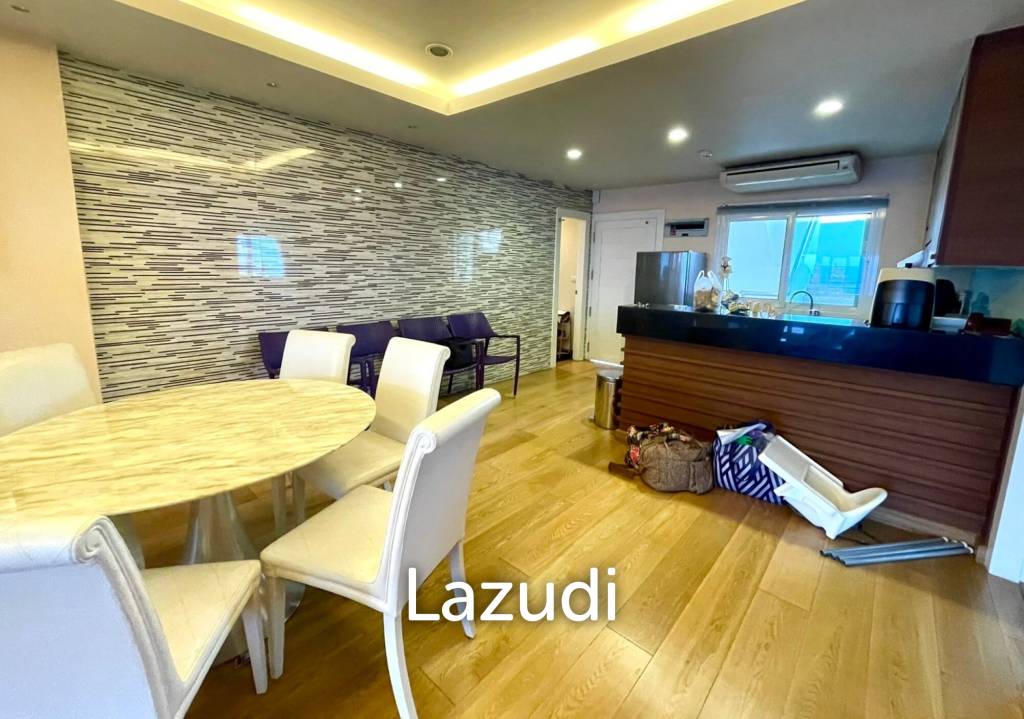 CHA AM LAGUNA CONDOMINIUM : Stunning 2 Bed Beachfront Condo at Cha am