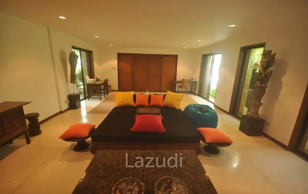 Oceanfront Villa In Luxury Kata Beach Estate