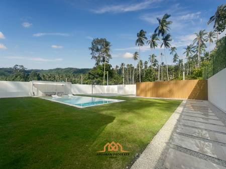 Ultra-Modern Forest Retreat: New Hi-Tech Minimalistic Villa