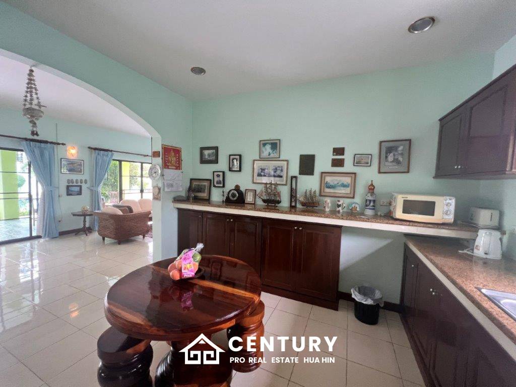 HUA NA VILLAGE  : 3 bed pool villa