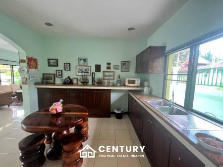 HUA NA VILLAGE  : 3 bed pool villa