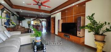 2 Beds 2 Baths 161 SQ.M. Jomtien Plaza Condotel