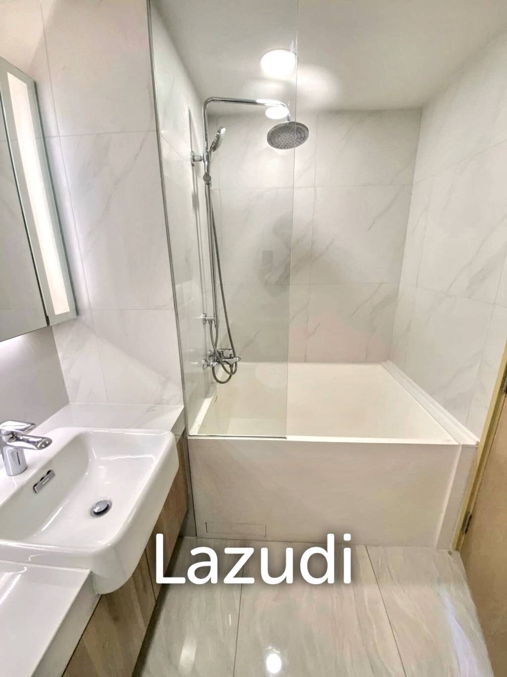 1 Bedroom 1 Bathroom 34 SQ.M Walden Asoke