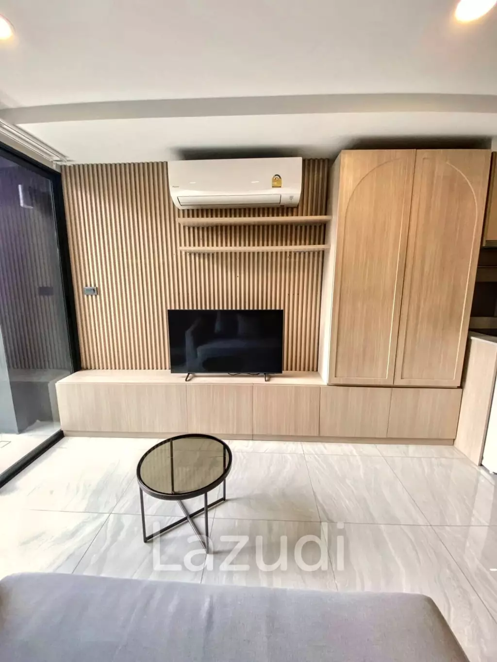 1 Bedroom 1 Bathroom 34 SQ.M Walden Asoke