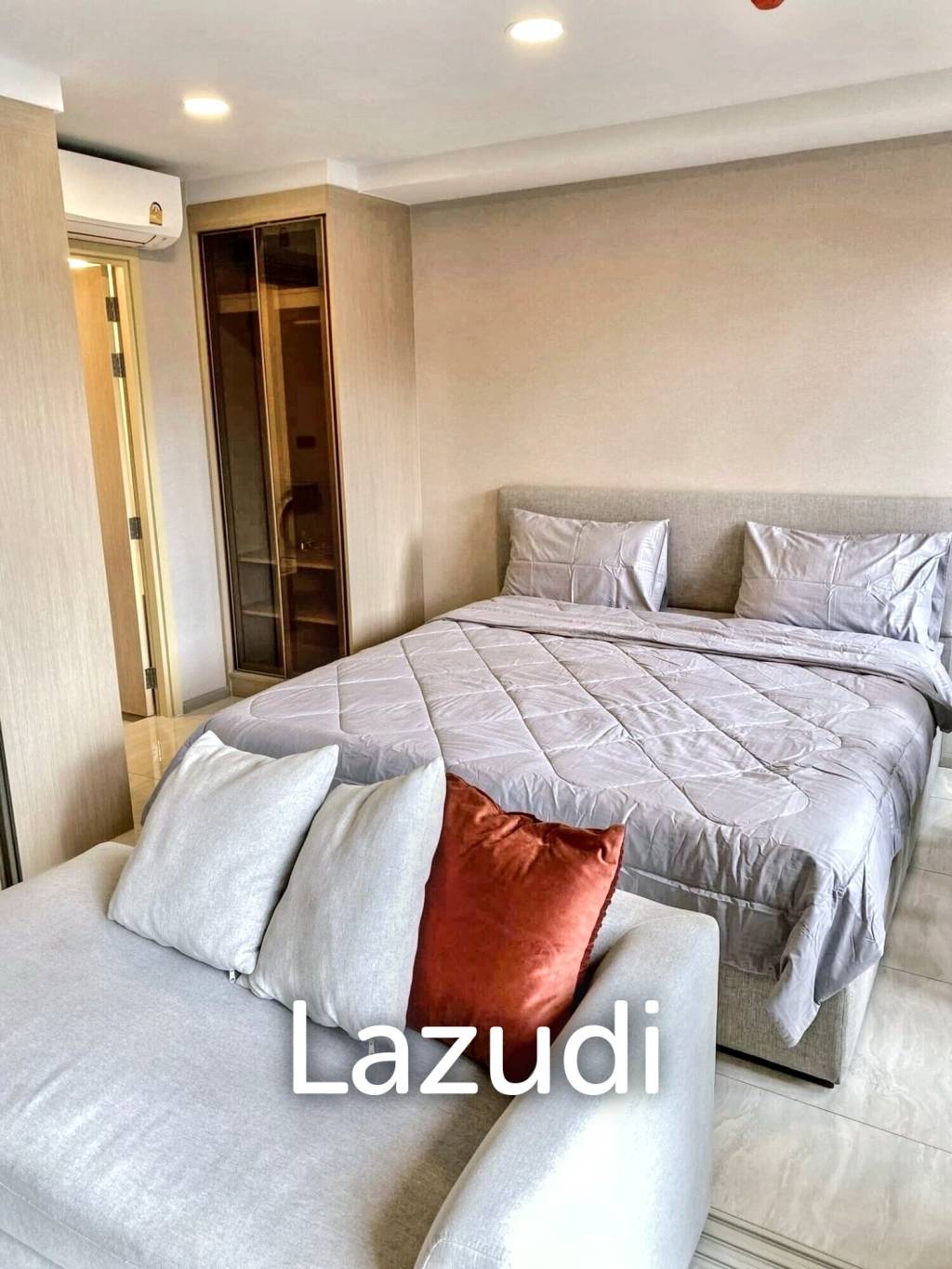 1 Bedroom 1 Bathroom 34 SQ.M Walden Asoke