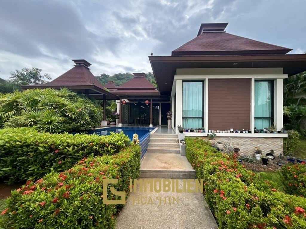 Panorama: Villa avec piscine, 3 chambres et 2 salles de bain