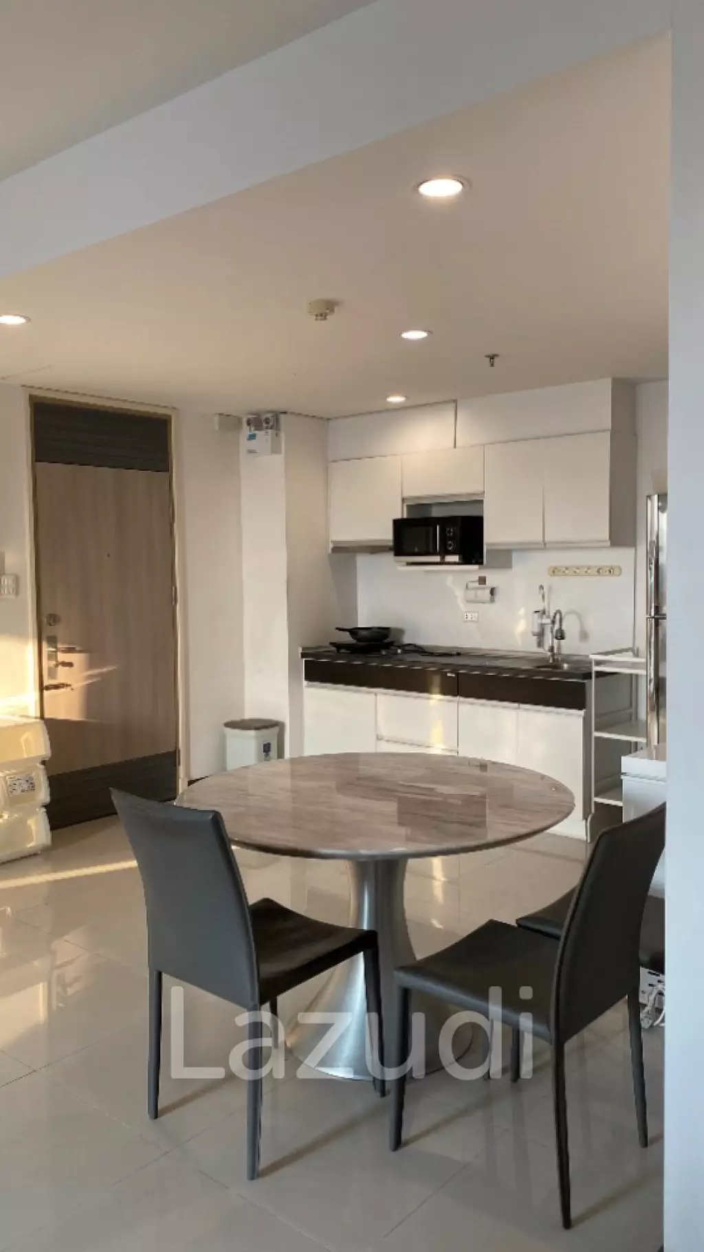 2 Bed 2 Bath 104 SQ.M Supalai Premier Ratchathewi