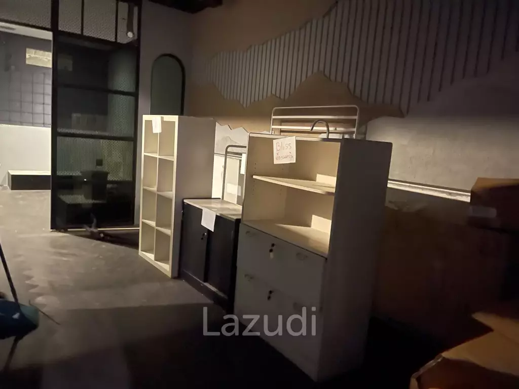 Ultra Luxury Restaurant Bar for Rent in Thonglor Area, Bangkok