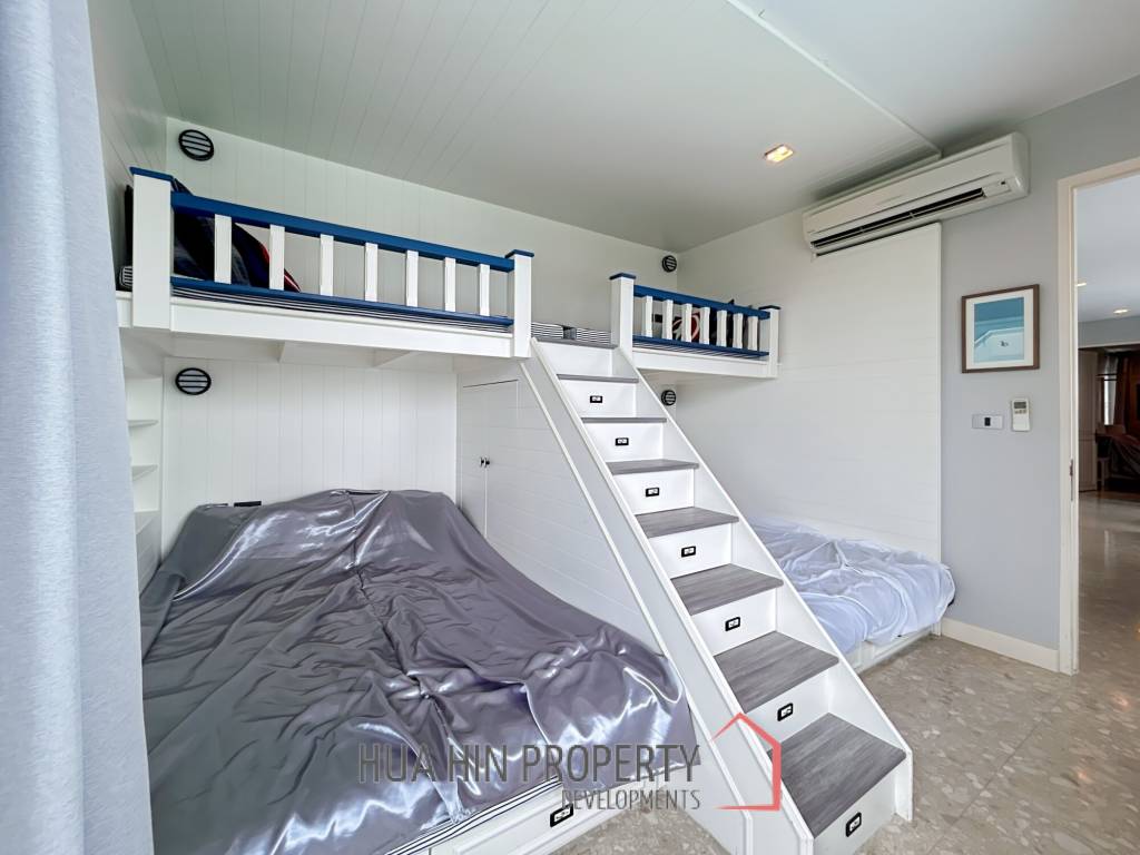 The Crest Santora : 3 Bed 3 Bath Condo With Sea View