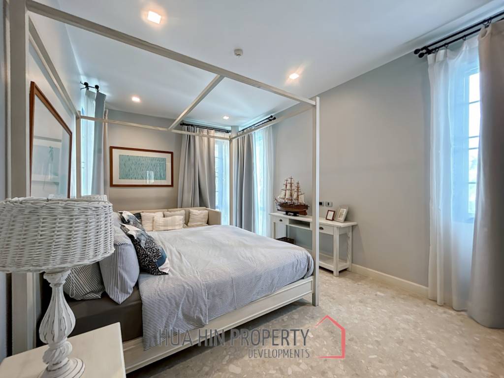 The Crest Santora : 3 Bed 3 Bath Condo With Sea View