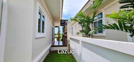 3 beds 3 baths 213 SQ.M iBreeze view Hua-Hin