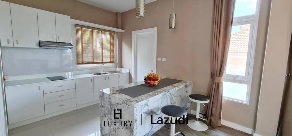 3 beds 3 baths 213 SQ.M iBreeze view Hua-Hin