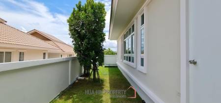 3 beds 3 baths 213 SQ.M iBreeze view Hua-Hin